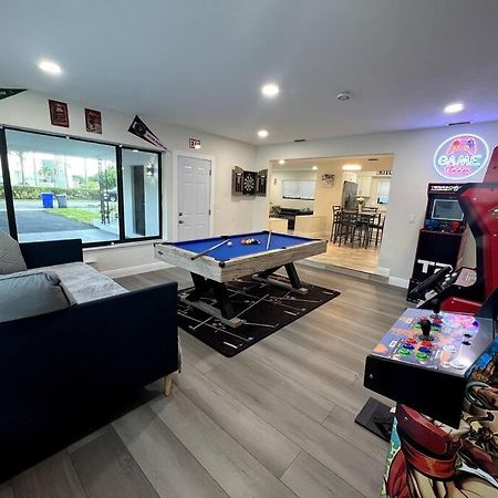Villa Modern Tropical Oasis With Arcade, Hottub & Minigolf Hollywood Exterior foto
